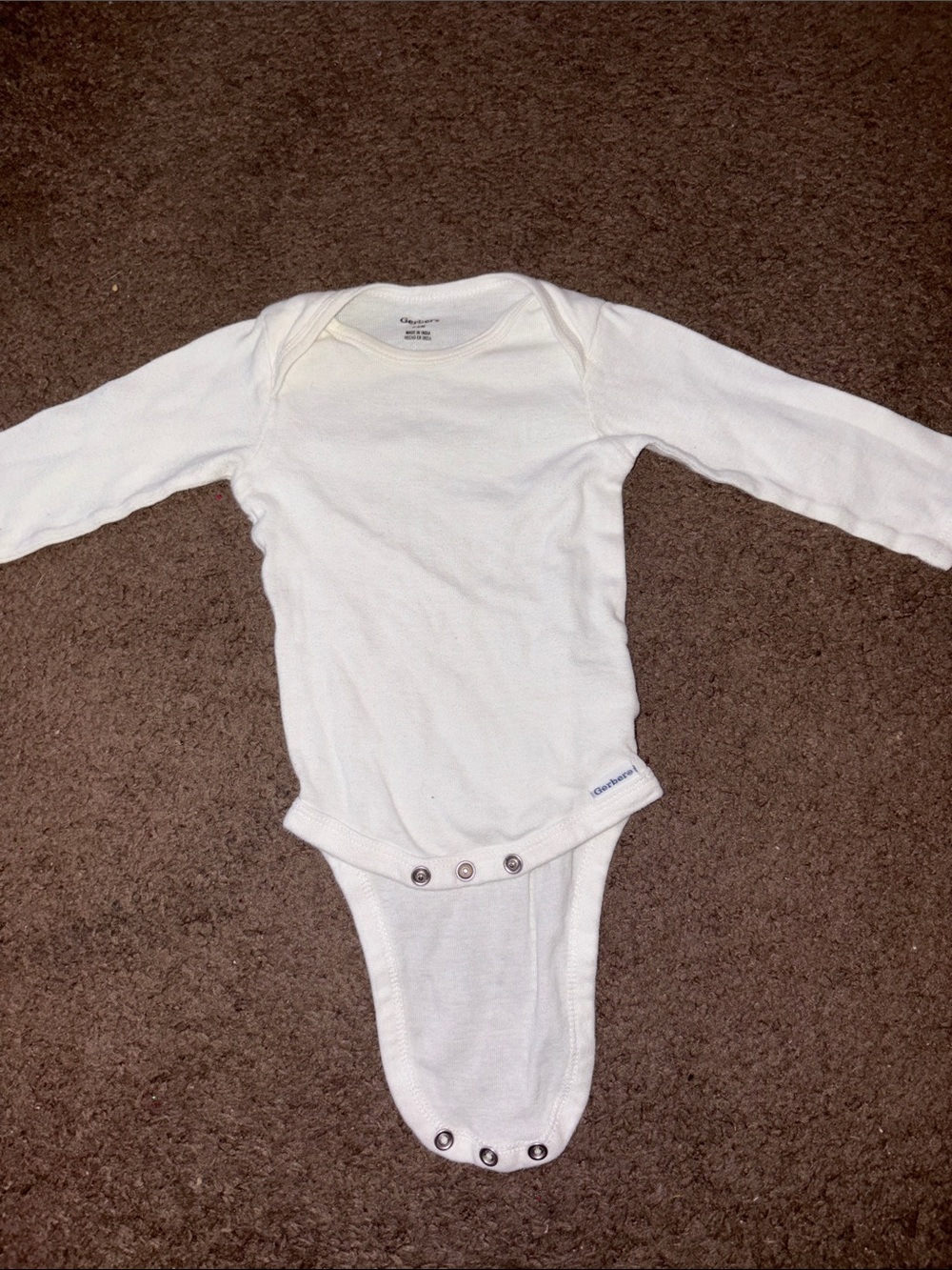 Gerber White Long-Sleeve Infant Cotton Bodysuit